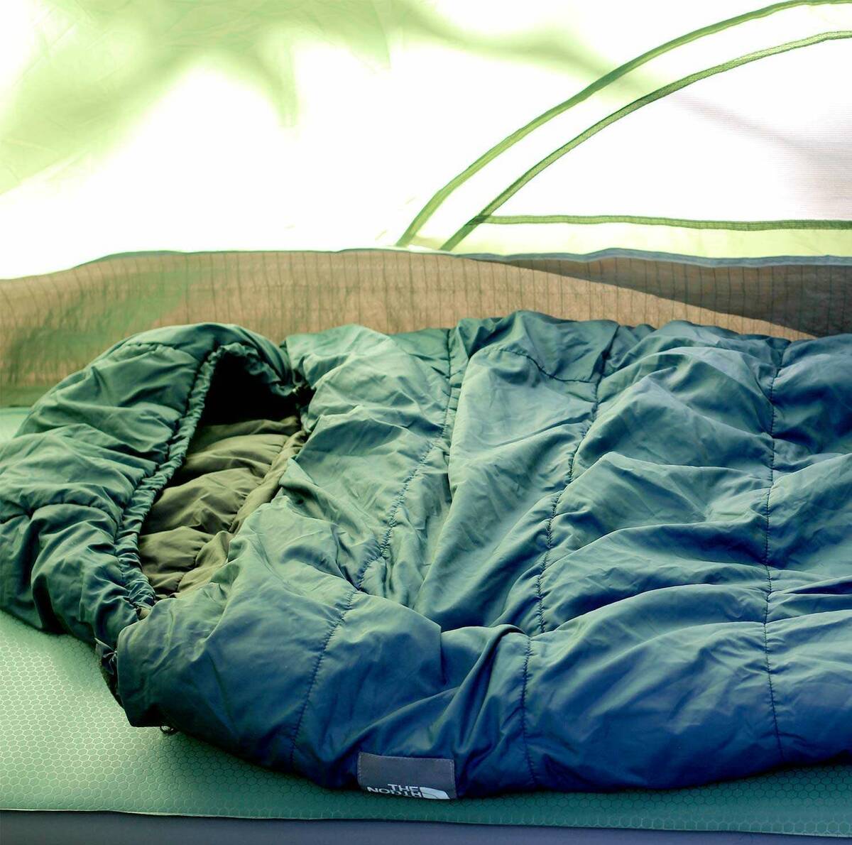 Sleeping Bags and Backpacking Quilt Guide