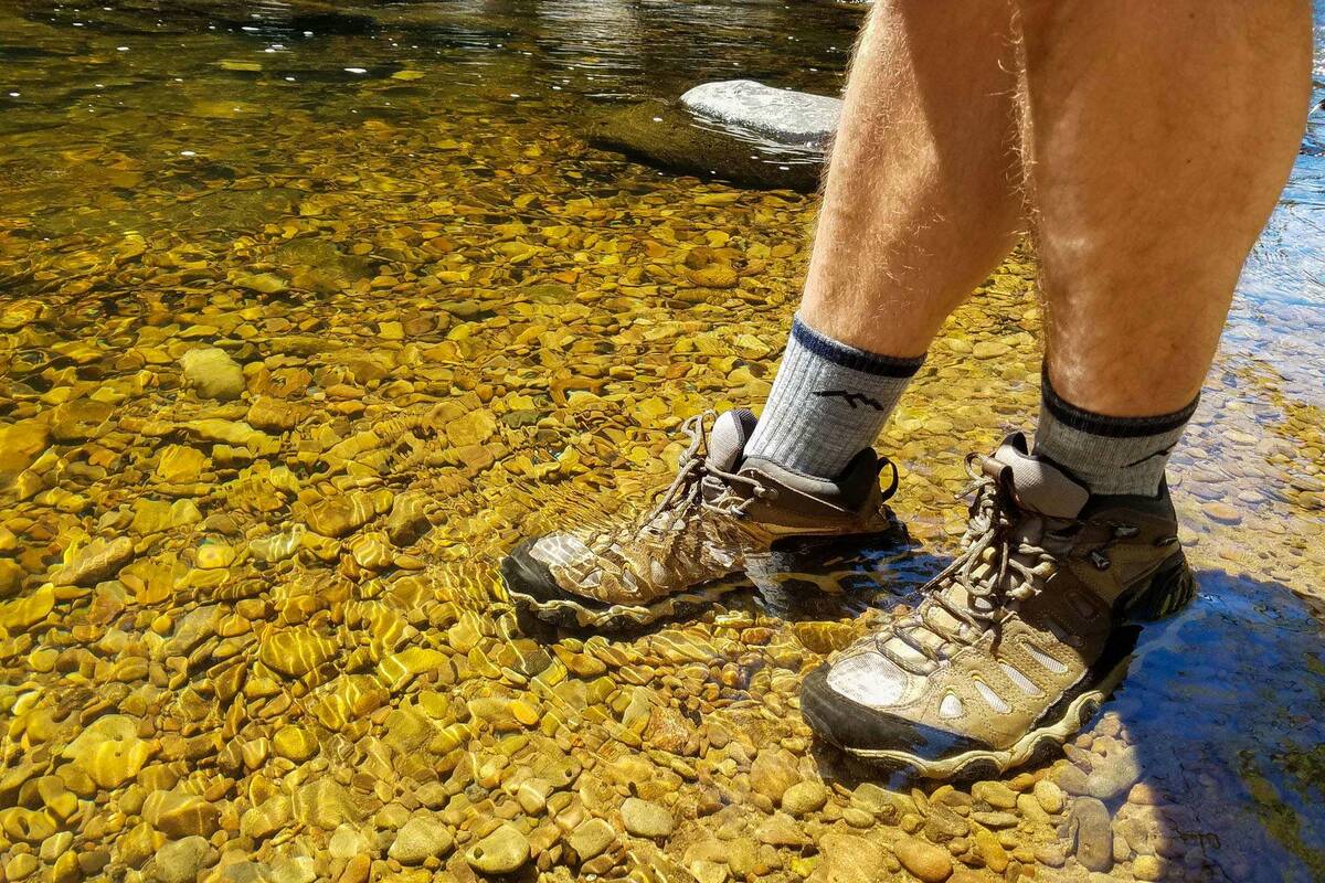 Oboz Waterproof Hiking Boots Review