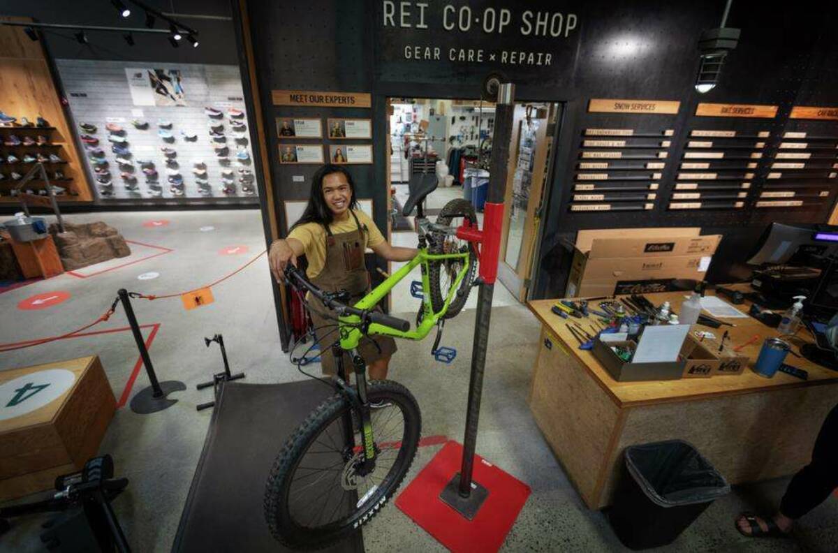REI Members Get 20% Discount on Bike Shop Services Backpackers