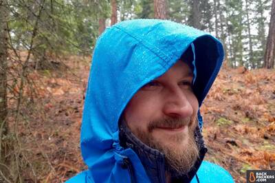 Zpacks-Vertice-review-wet-hood-with-patagonia-micro-puff