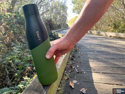 LARQ-Bottle-Movement-on-path-with-hand