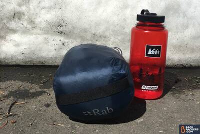 Rab-Microlight-Alpine-review-selfie-packed-size
