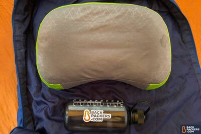 Sea-to-Summit-Aeros-Pillow-Premium-review-inflated-size-comparison