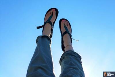 Bedrock-Sandals-Cairn-3D-review-against-blue-sky