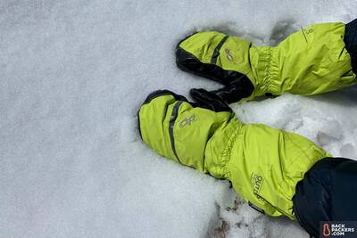 Outdoor-Research-Alti-Mitt-in-snow-shell