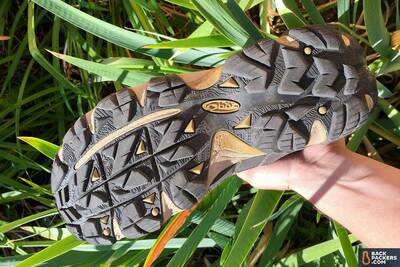 Oboz-Sawtooth-Mid-Waterproof-review-soles