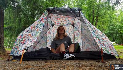 REI-Trail-Pod-29-review-in-the-tent