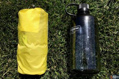 air-pad-packed-size-backpacking-sleeping-pad-guide