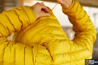 backpackers-guide-to-down-jackets-hood-toggle