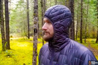 Patagonia-Micro-Puff-Hoody-review-hood-cinched-up-2