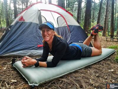 rei-camp-bed-3.5-review-laying-on-pad