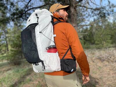outdoor vitals cs40 backpack on a hike 