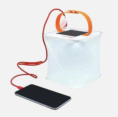 Lumin Max 2-in-1 Lantern - Last-minute outdoorsy gifts