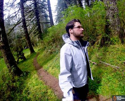 the-north-face-dryzzle-jacket-review-selfie-hiking