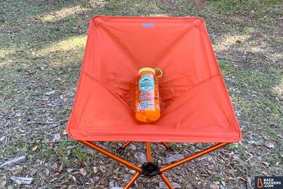 REI-Flexlite-Air-Chair-with-water-bottle