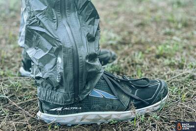 Outdoor-Research-Helium-Pants-review-zipper-at-ankle