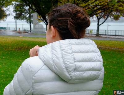 Uniqlo-Ultra-Light-Down-Parka-review-large---hood