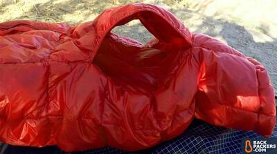 montbell-ex-light-down-anorak-kangaroo-pocket