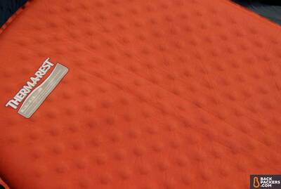 dimpled self-inflating camping sleeping pad guide