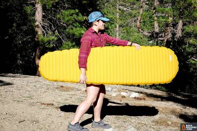 Therm-a-Rest-NeoAir-XLite-review-mummy-shape-carrying-pad