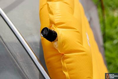 Therm-a-Rest-NeoAir-XLite-review-twist-and-pull-valve