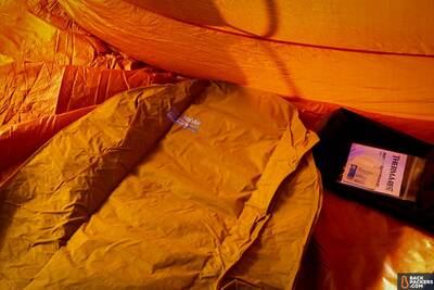 Therm-a-Rest-NeoAir-XLite-review-uninflated-pad-inside-tent