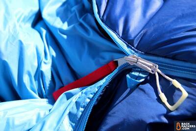 the-north-face-cats-meow-review-large-zipper-pull