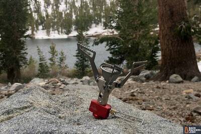 how-to-choose-the-best-backpacking-stove-small-cannister-stove