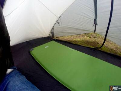 rei-trekker-1.75-self-inflating-inflated-in-tent