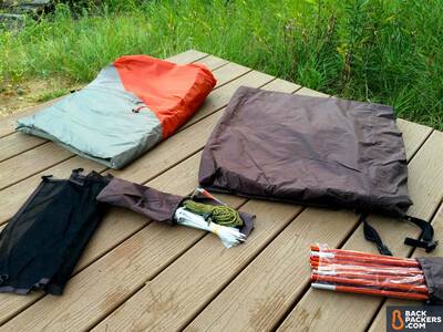 Alps-Mountaineering-Lynx-4-review-tent-pieces