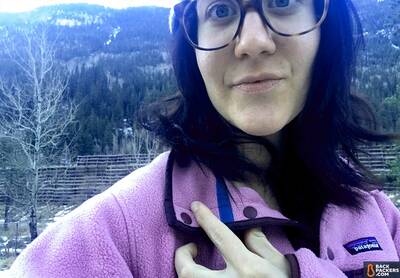 Patagonia-Lightweight-Synchilla-Snap-T-review-button-collar