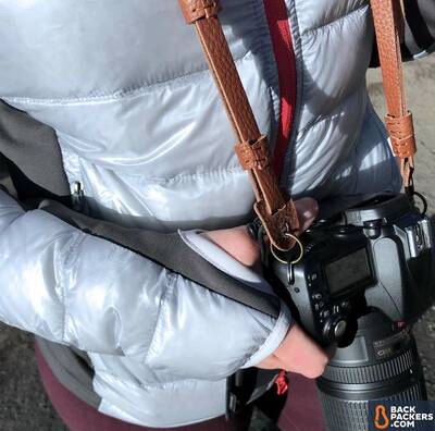 Canada-Goose-Hybridge-Lite-Jacket-review-thumb-holes