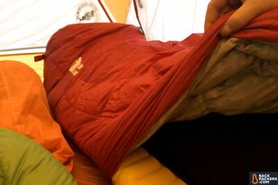 Sierra-Designs-Backcountry-Quilt-review-in-sleeping-pad