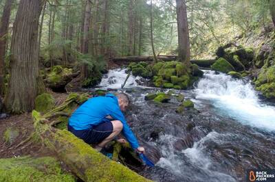 Zpacks-Vertice-review-filtering-water