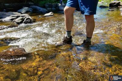 Oboz-Sawtooth-Mid-Waterproof-review-deep-water-2