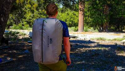 best 4 person camping tents-REI-Kingdom-4-Tent-backpack-carrying-case-2