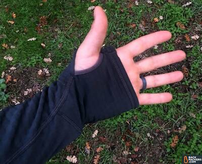best-fleece-jackets-thumb-loops