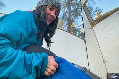 Therm-a-Rest Luxury Map review stuffing into carry sack