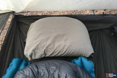 best-backpacking-pillows-Cocoon-Air-Core-Pillow-straight-on