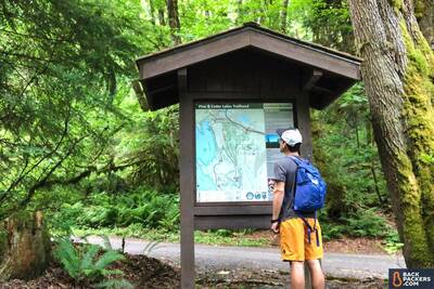 Prana-Mojo-Shorts-review-preparing-at-trailhead