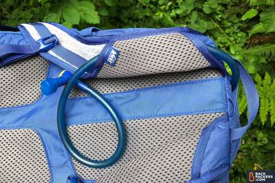 rei-flash-22-hydration-hose