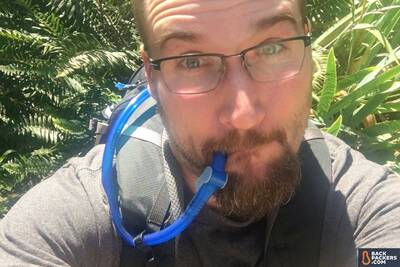 Camelbak-Rim-Runner-22-review-hydrating