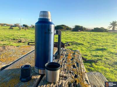 stanley-classic-vacuum-insulated-bottle-2-qt-camping-shot