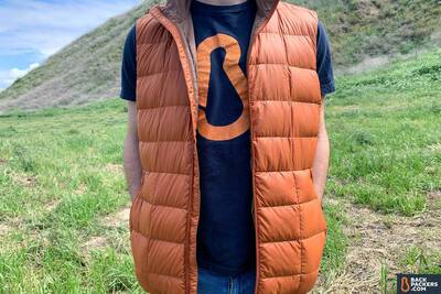 REI-650-Down-Vest-2-unzipped-no-jacket-backpackers-logo