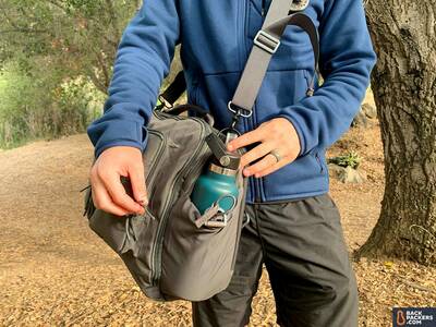Beretta-Tactical-Messenger-Bag-water-bottle-worn