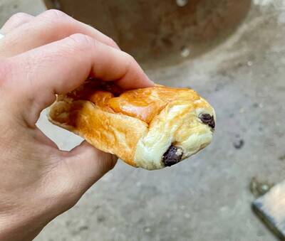 Bakerly Chocolate Croissant