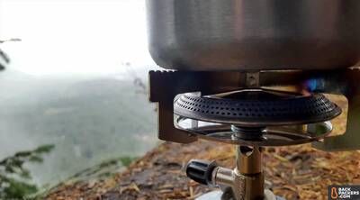 Primus-Classic-Trail-Stove-review-off-with-pot
