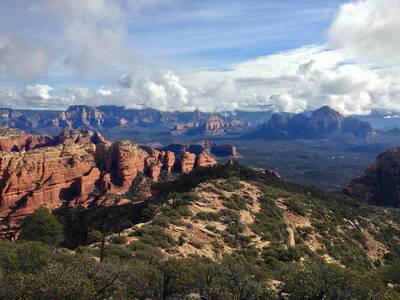 bear mountain trail in sedona view towards sedona