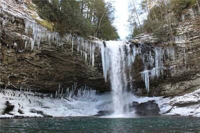 west rim loop in cloudland canyon waterfalls