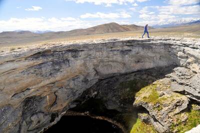 diana's punchbowl hot springs in nevada